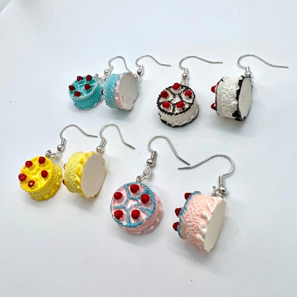 Birthday Cake Earrings - Party Earrings - Cake Accessories - Baker Earrings - Picture 4 of 9